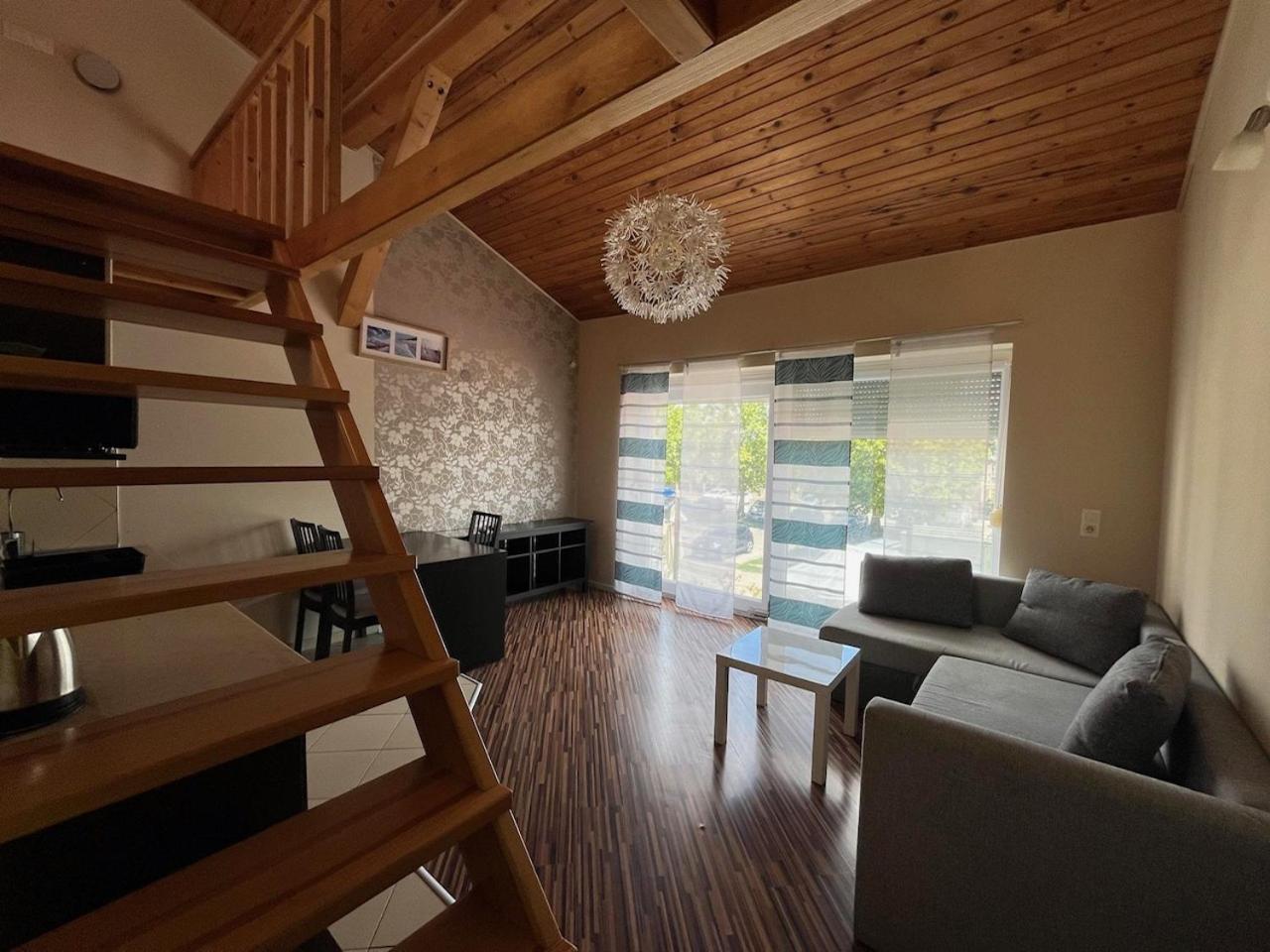 City Apartman Haz Balatonlelle Dış mekan fotoğraf