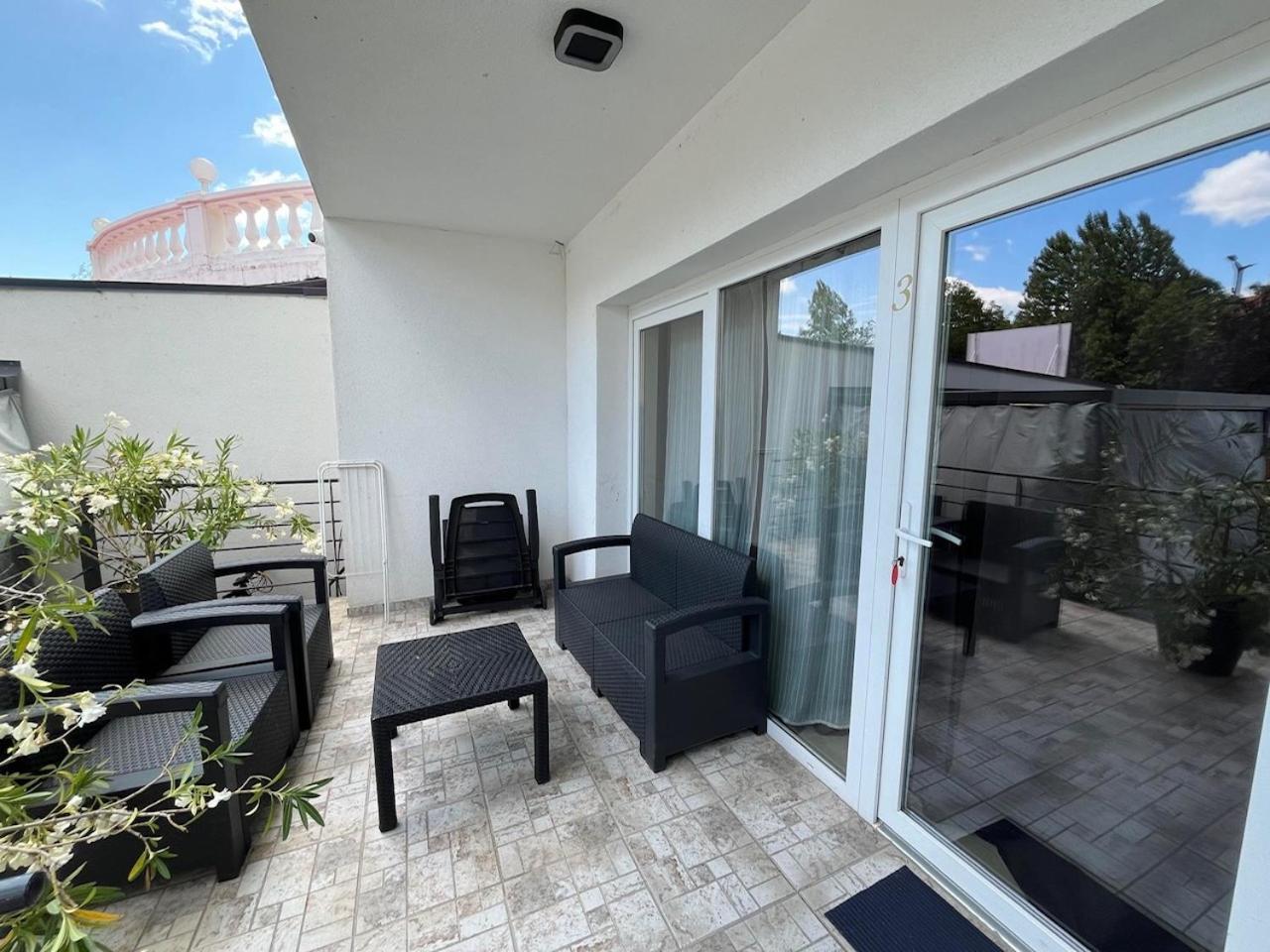 City Apartman Haz Balatonlelle Dış mekan fotoğraf