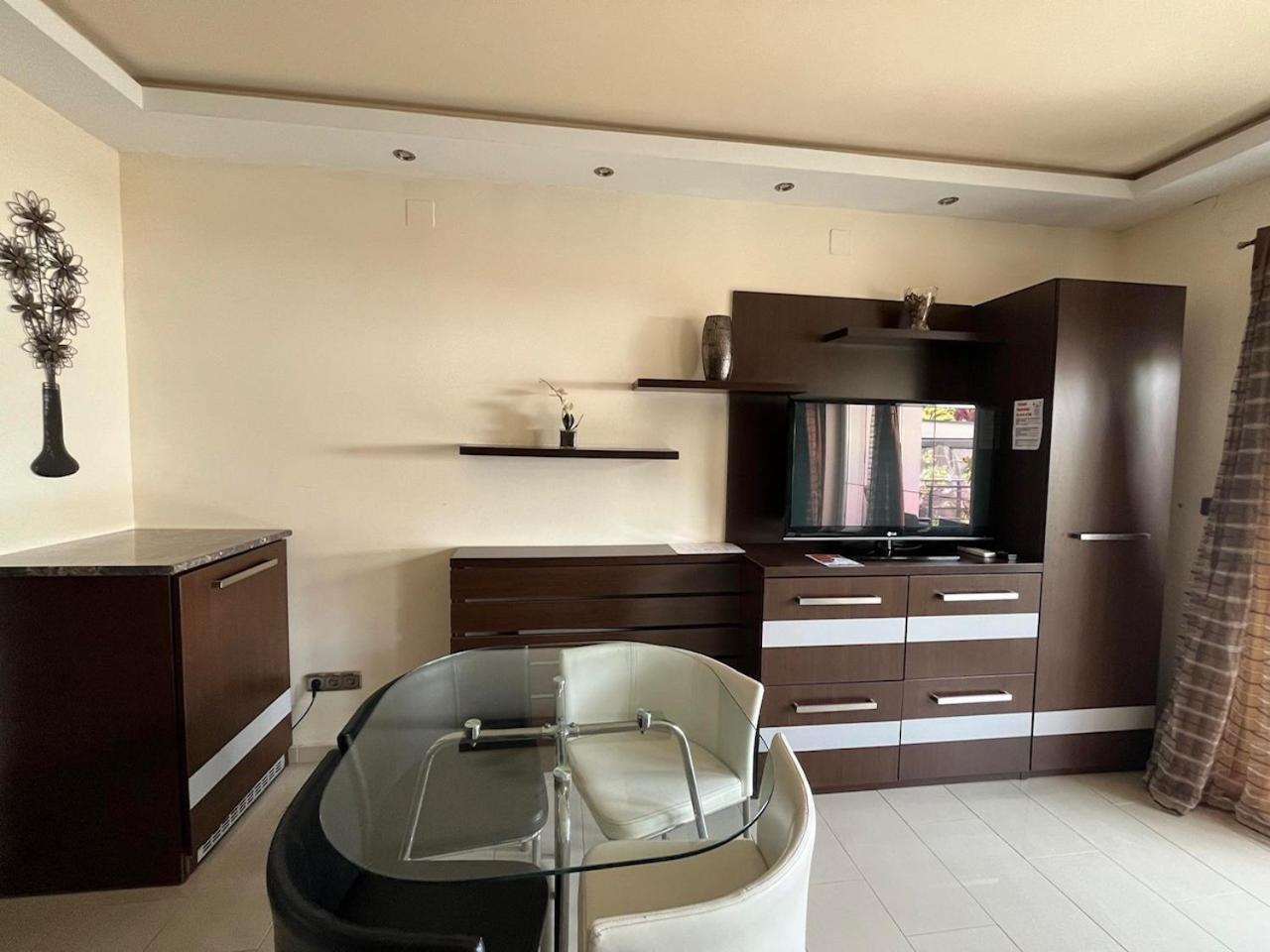 City Apartman Haz Balatonlelle Dış mekan fotoğraf