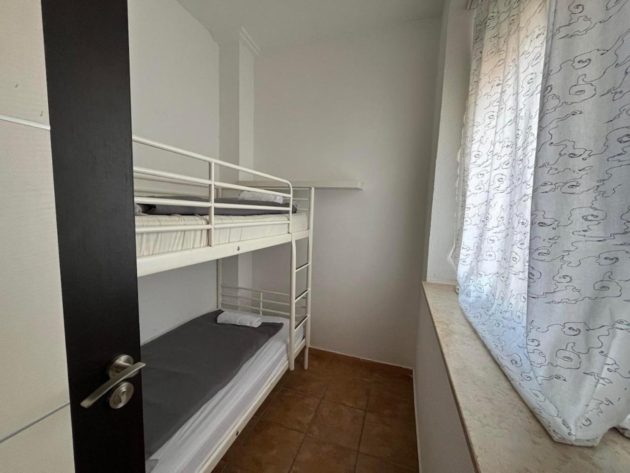 City Apartman Haz Balatonlelle Dış mekan fotoğraf